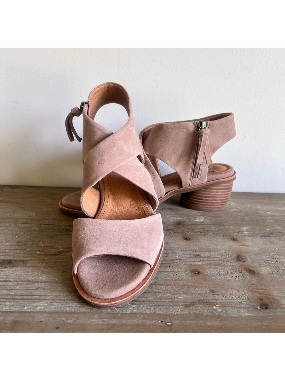 Sofft Women's Camille Stone Suede Heeled Shoe Size 9 #211A - Picture 8 of 11